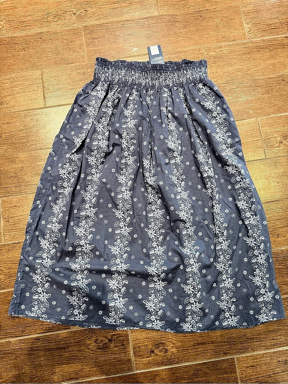 Universal Thread Smocked Midi Skirt Blue & White Large